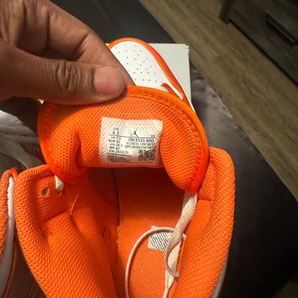 Authentic White & orange #1 Air Jordans - Picture 5 of 6
